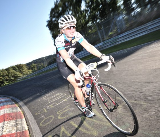 Rennrad Daniela Gerhards, © www.sportograf.de Rennrad Daniela Gerhards, © www.sportograf.de