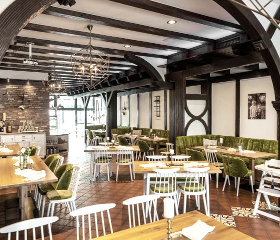 Restaurant im Landgasthaus Keuler, © Eifel Tourismus GmbH, Dominik Ketz Restaurant im Landgasthaus Keuler, © Eifel Tourismus GmbH, Dominik Ketz