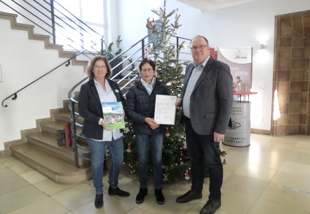 DTV-geprüfte Sterne glänzen für die Gäste im Adenauer Land.
Engagierte Gastgeber wurden ausgezeichnet , © Verbandsgemeindeverwaltung Adenau DTV-geprüfte Sterne glänzen für die Gäste im Adenauer Land.
Engagierte Gastgeber wurden ausgezeichnet , © Verbandsgemeindeverwaltung Adenau