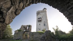 Burg Olbrück Turm, © Vulkanregion Laacher See Burg Olbrück Turm, © Vulkanregion Laacher See
