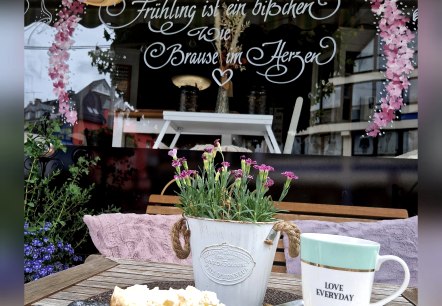 Kuchengedeck©CafeKleineAuszeit, © Cafe KleineAuszeit, N.Nowakowski Kuchengedeck©CafeKleineAuszeit, © Cafe KleineAuszeit, N.Nowakowski