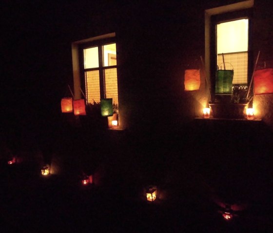 Geschmücktes Haus, © Rita Kaiser Geschmücktes Haus, © Rita Kaiser