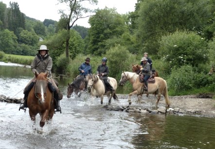 Pferde im Wasser, © Eifel zu Pferd e. V. Pferde im Wasser, © Eifel zu Pferd e. V.