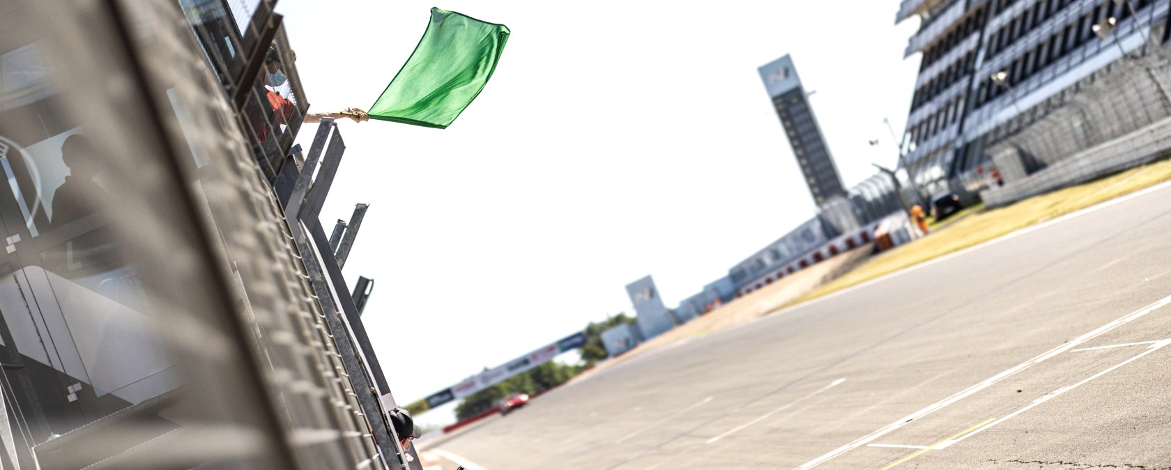 Start und Ziel, © Porsche Sports Cup ©Gruppe C GmbH aus Duisburg 1 Start und Ziel, © Porsche Sports Cup ©Gruppe C GmbH aus Duisburg 1