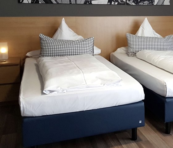 Zweibettzimmer Zweibettzimmer