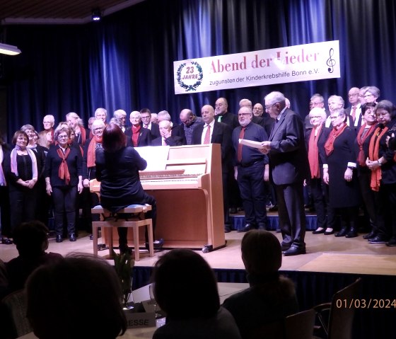 Projektchor Nürburg/Meuspath/Leienkaul/Chor 2000, © Linda Schüssler Projektchor Nürburg/Meuspath/Leienkaul/Chor 2000, © Linda Schüssler