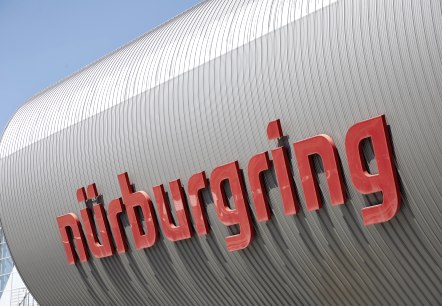 Nürburgring Schriftzug, © Tourist-Information Hocheifel-Nürburgring, Jonathan Andrews Nürburgring Schriftzug, © Tourist-Information Hocheifel-Nürburgring, Jonathan Andrews