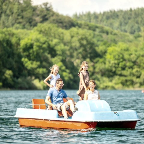Laacher See , © Eifel Tourismus GmbH, Dominik Ketz Boot auf dem See