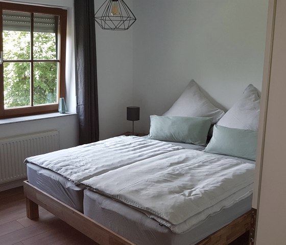 Schlafzimmer Ferienwohnung EIFELWILD|Adenau, © Schäfer|Ferienwohnung EIFELWILD|Adenau Schlafzimmer Ferienwohnung EIFELWILD|Adenau, © Schäfer|Ferienwohnung EIFELWILD|Adenau
