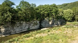 Felsrippe Prümer Tor bei Insul, © Eifel Tourismus GmbH, D. Ketz Felsrippe Prümer Tor bei Insul, © Eifel Tourismus GmbH, D. Ketz
