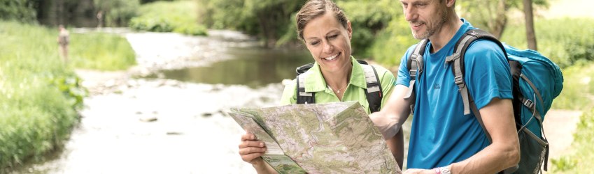 Wandern in der Eifel | Am  Prümer Tor in Insul, © AhrSteig©Dominik_Ketz Wandern in der Eifel | Am  Prümer Tor in Insul, © AhrSteig©Dominik_Ketz