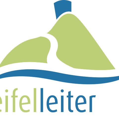 Logo of the Eifel ladder: A stylized green mountain with a blue path, underneath the lettering 'eifelleiter' in green and blue., © TI Hocheifel-Nürburgring Logo of the Eifel ladder: A stylized green mountain with a blue path, underneath the lettering 'eifelleiter' in green and blue., © TI Hocheifel-Nürburgring