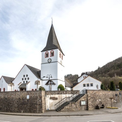 Kath. Kirche St. Gertrud_Schuld, © VGV Adenau, W. Klein Kath. Kirche St. Gertrud_Schuld, © VGV Adenau, W. Klein
