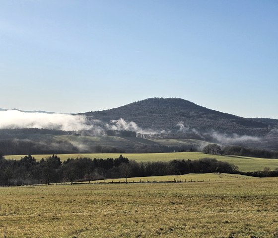 Wershofen / Blick auf den Aremberg, © FeWo Eifelnest Wershofen