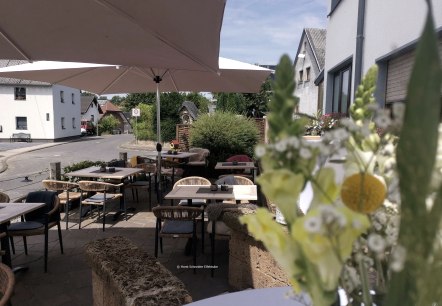 Terrasse Eifelstube Restaurant Hotel, © Eifelstube Rodder, H. Schneider