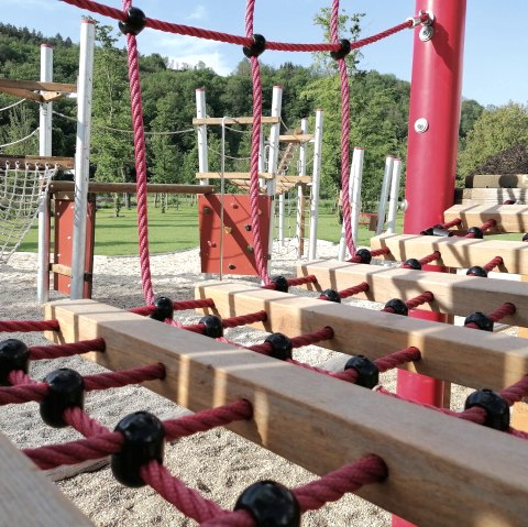 Balancierbr&uuml;cke Spielklatz M&uuml;sch, &copy; Tourist-Information Hocheifel-N&uuml;rburgring