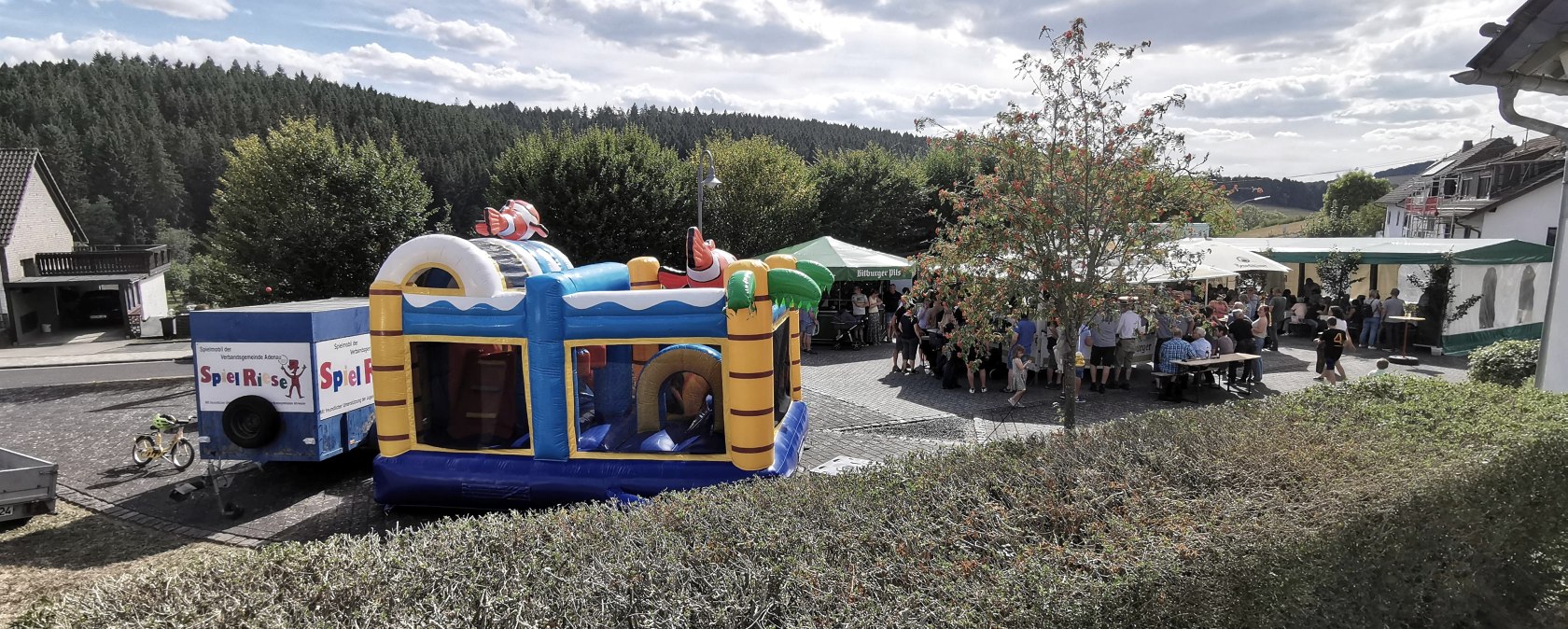 H&uuml;pfburg, &copy; 1. Kirmes Wirft&copy;PrivatFzMWirft