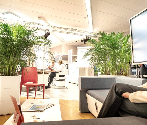 Ruhezone mit Blick auf Empfang, &copy; Werner Wischnewski Fotograf Marc van Elsen