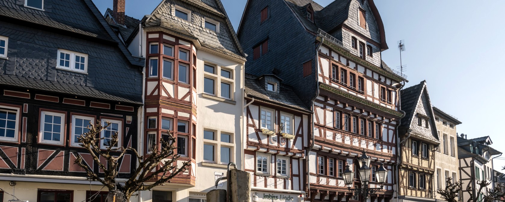 Maisons à colombages sur la place du marché à Adenau, © Eifel Tourismus GmbH, Dominik Ketz