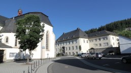Rückseite der Pfarrkirche, © Tourist-Information Hocheifel-Nürburgring