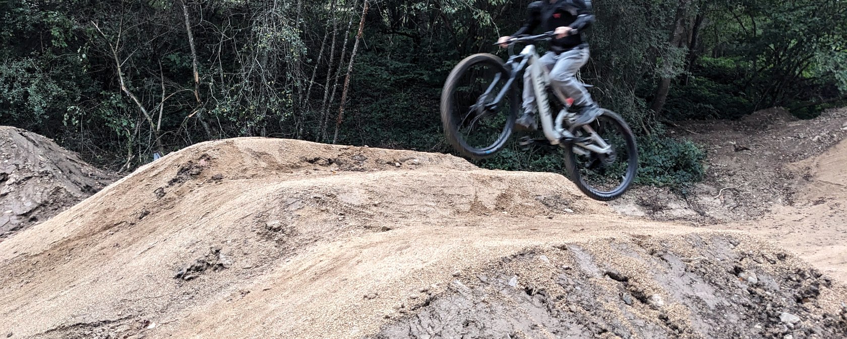 Jump im Bikepark M&uuml;sch, &copy; Tourist-Information Hocheifel-N&uuml;rburgring, UdoAdriany
