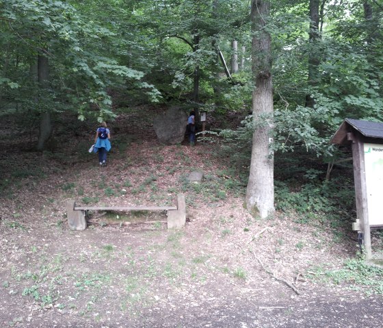 The hiking trail starts at the Hüstert hiking parking lot above Adenau., © Daniela Schmitz