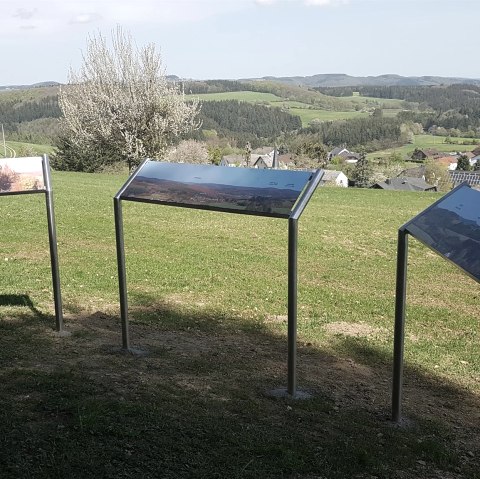 Panoramatafeln Kottenborn, © Tourist-Information Hocheifel-Nürburgring