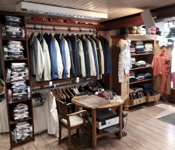 Mode pour lui - vêtements pour hommes, © Werner Scheuren|MODE FÜR IHN