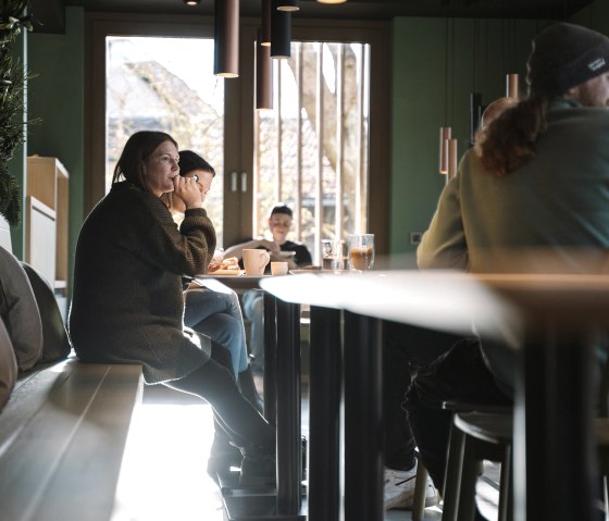 Willkommen im Cafe` Blattwerk, &copy; Wohllebens Waldakademie