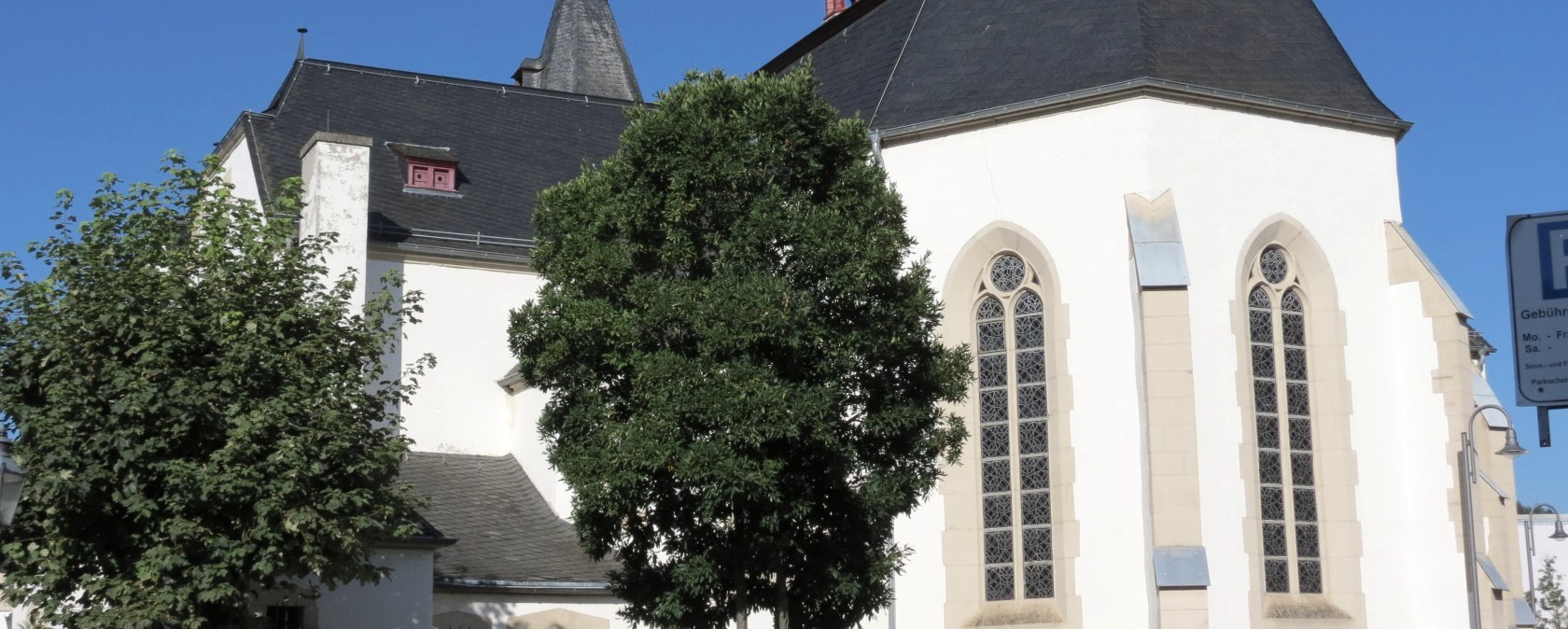 Seitenansicht Pfarrkirche St.Johannes der Täufer, © TI Hocheifel-Nürburgring