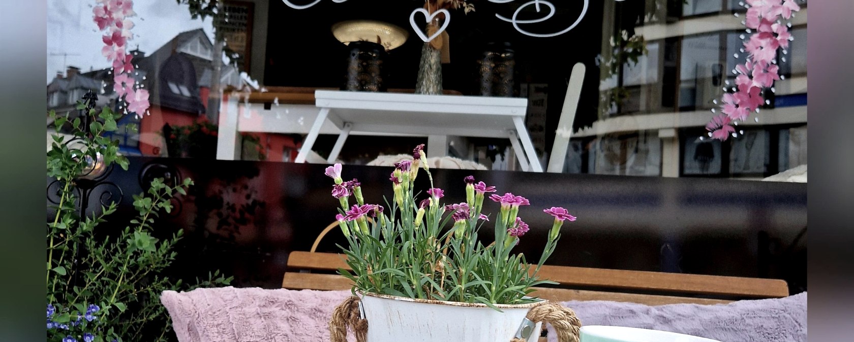 Kuchengedeck&copy;CafeKleineAuszeit, &copy; Cafe KleineAuszeit, N.Nowakowski