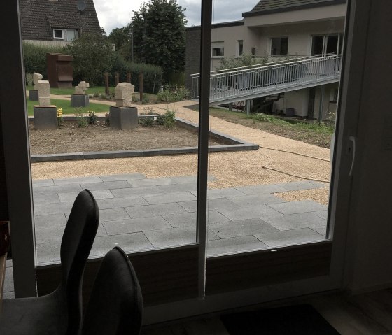 Essbereich mit Ausgang zur Terrasse, &copy; Kunststiftung Bernhard M&uuml;ller-Feyen