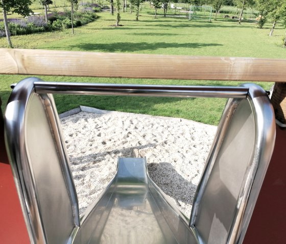 Rutsche Spielplatz M&uuml;sch, &copy; Tourist-Information Hocheifel-N&uuml;rburgring