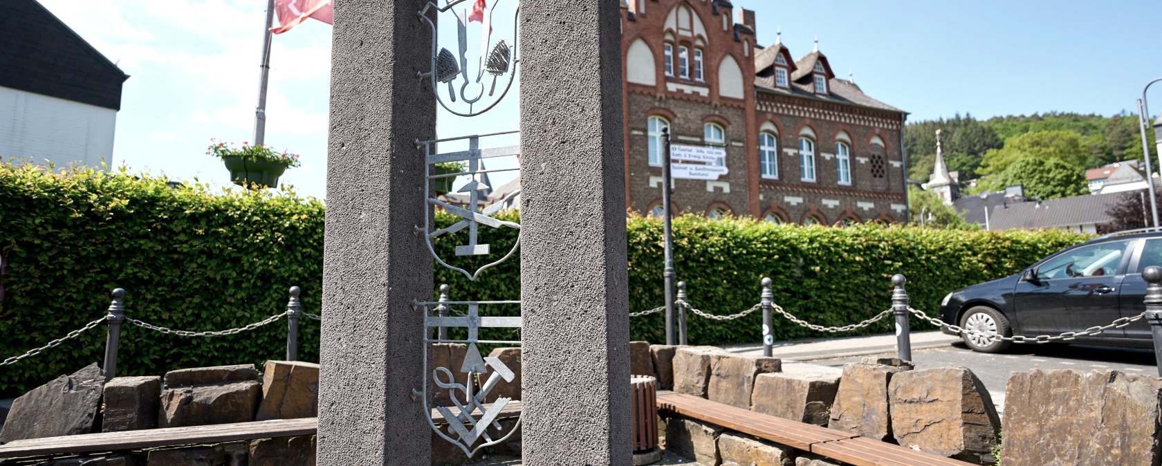 Kunstschmiedearbeiten am Zunftbrunnen, © Tourist-Information Hocheifel-Nürburgring, Stadt Adenau
