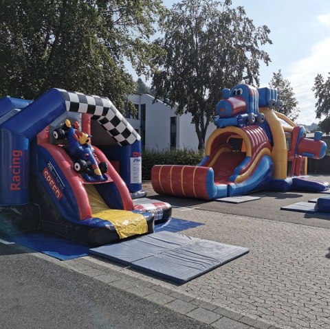 Spaß auf der Hüpfburg, © Generationenbüro der VG Adenau im BAU