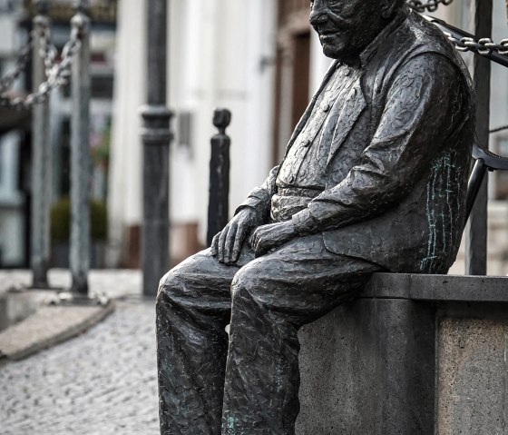 Skluptur Addene Jong, © VGV Adenau, S. Schulte