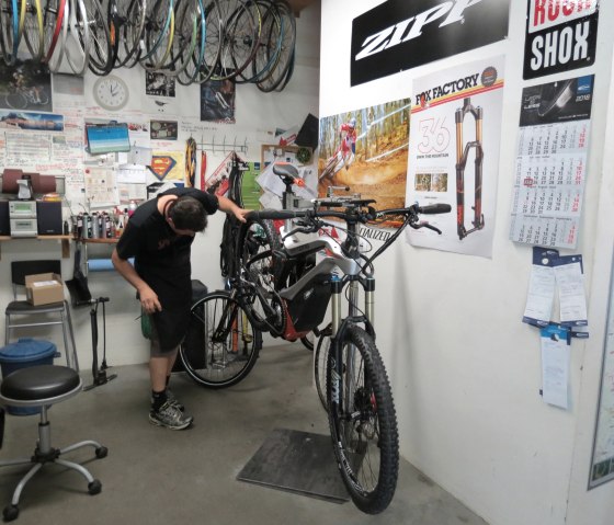 Radservice  bei Radsport Breuer, &copy; Tourist-Information Hocheifel-N&uuml;rburgring