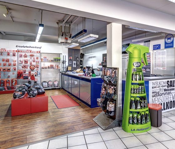 K1024_Thekenbereich Innen, &copy; Zweirad-Schmitz