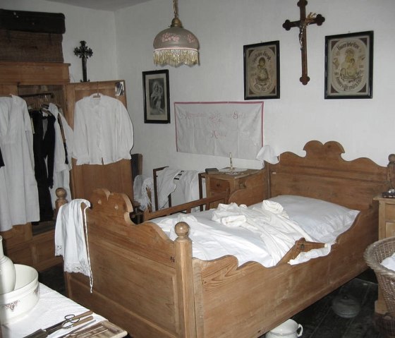 Schlafzimmer im Museum, &copy; Vierdelsgemeinschaft Vehmaat-S&auml;ujass Adde e.V.
