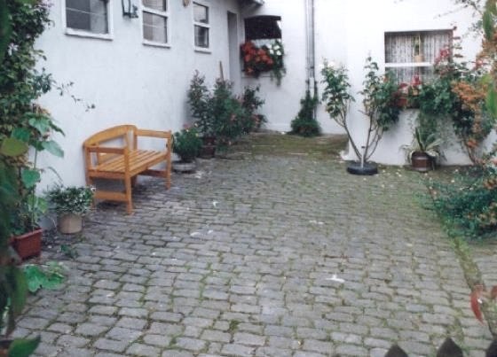 Innenhof, &copy; M. Schmitz