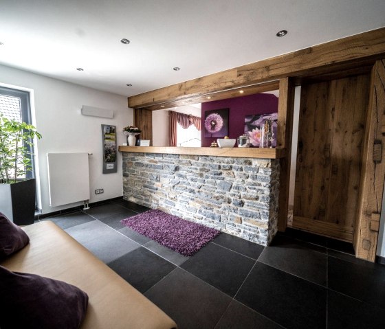 Rezeption, &copy; Hotel Rieder