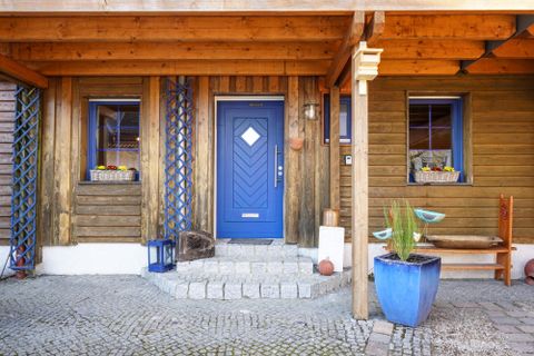 Ingang naar vakantieappartement en gastenverblijf