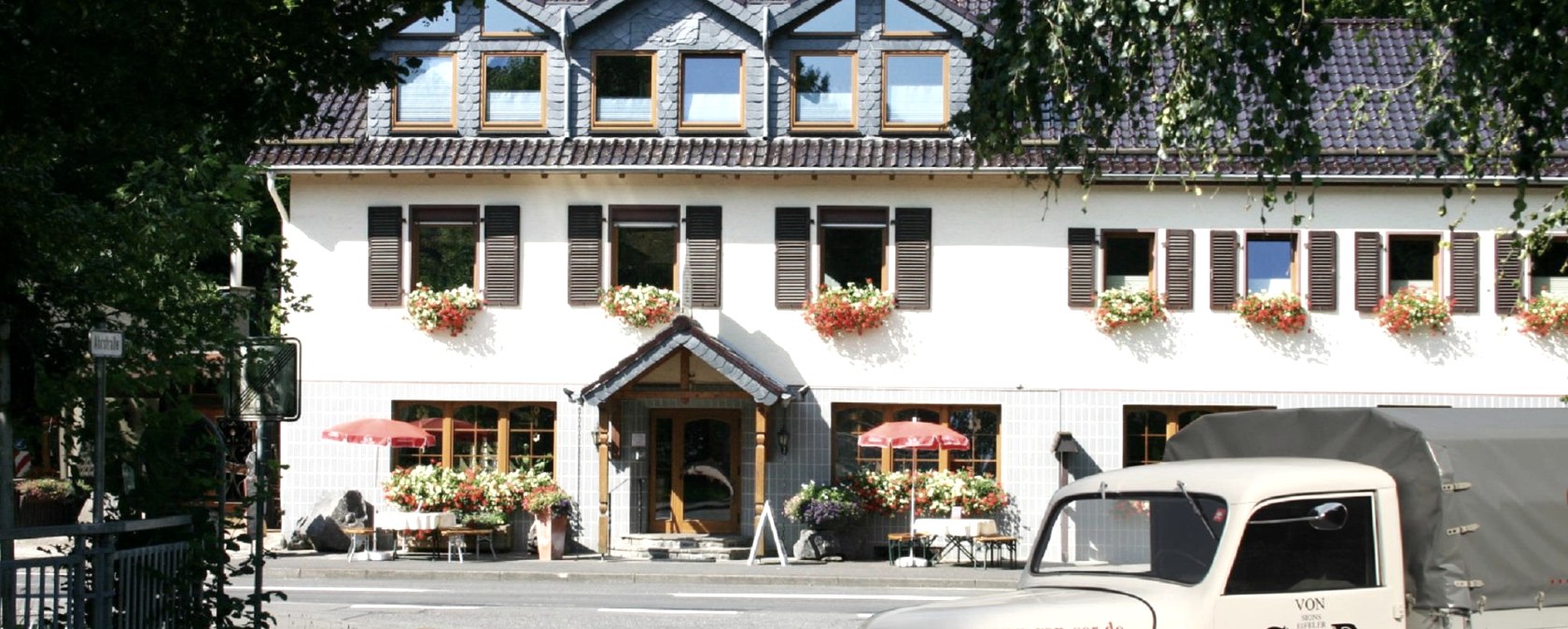 SER/Sn&auml;ck-Eck, &copy; Sion