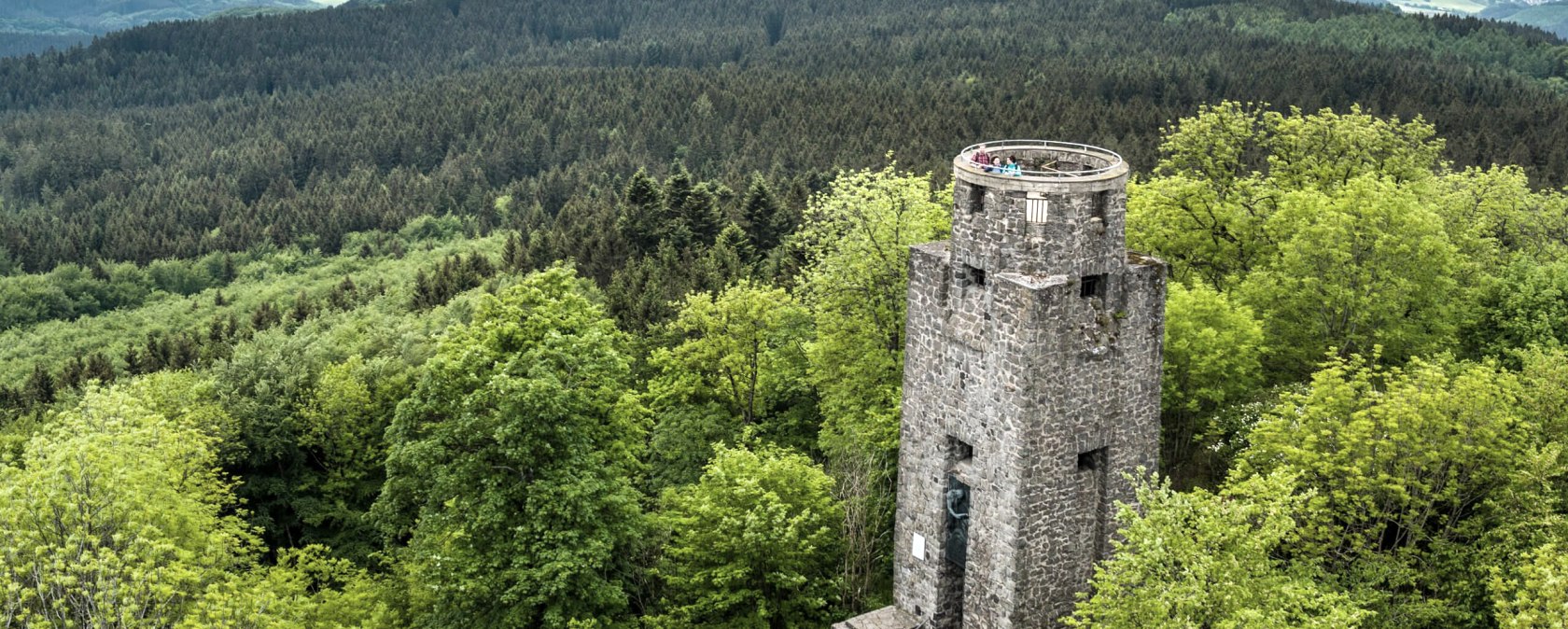 Hohe Acht mit Kaiser-Wilhelm-Turm, © Eifel Tourismus GmbH, D. Ketz
