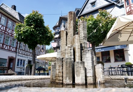 Marktbrunnen am Restaurant Blaue Ecke, © Stadt Adenau