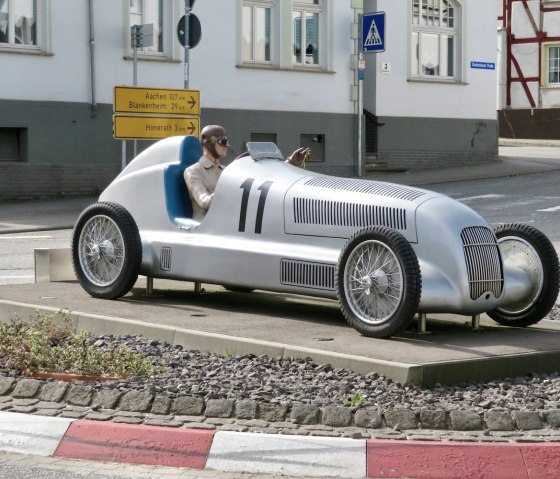 Silberpfeil auf Kreisel, &copy; Franz Schmitz