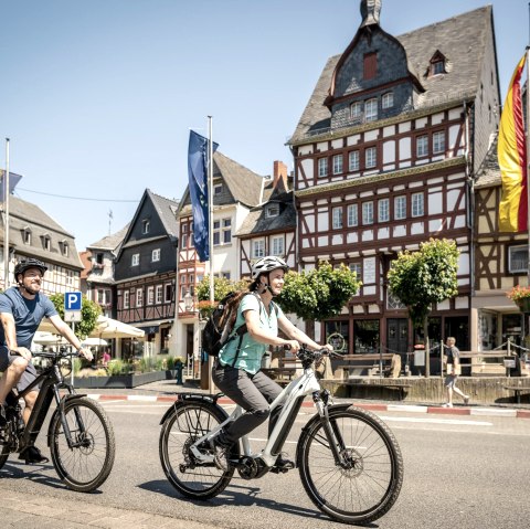 Radler in Adenau, © Eifel Tourismus GmbH, Dominik Ketz