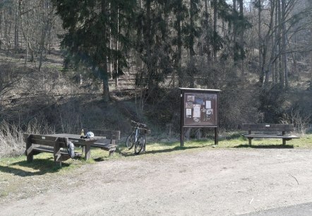Rastplatz am Ahr-Radweg bei M&uuml;sch2, &copy; Tourist-Information Hocheifel-N&uuml;rburgring