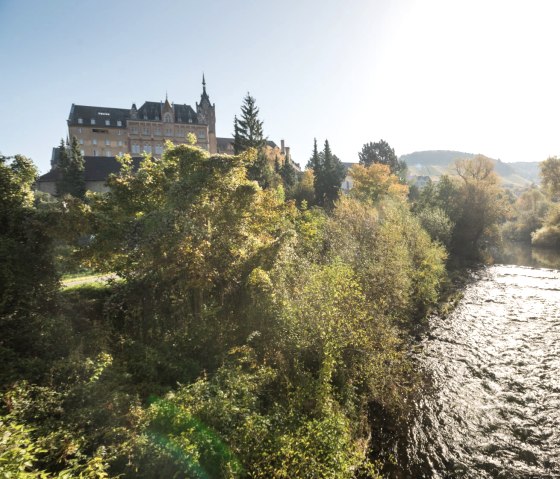 Ahr-Radweg: Radwandern entlang der Ahr, Blick auf Kloster Calvarienberg, &copy; Rheinland-Pfalz Tourismus GmbH/D. Ketz