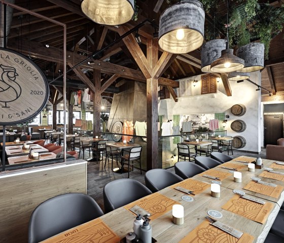 LUCIA GruppenTisch, &copy; Lindner Hotels